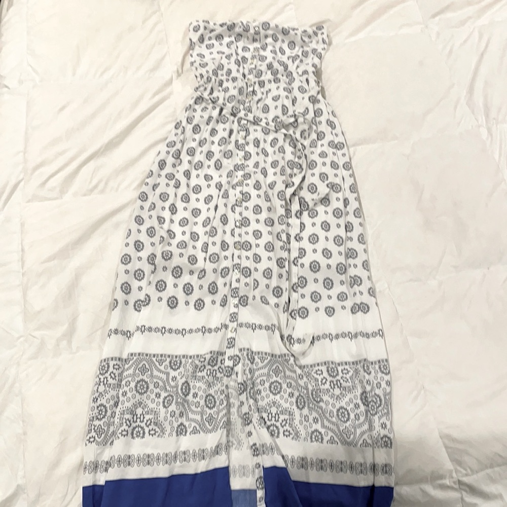Old Navy Henley tube maxi dress white with blue pattern, SZ medium